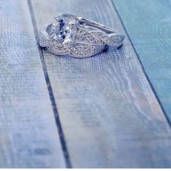 Oliveti Cubic Zirconia Engagement Ring Set size 7 - Picture 4 of 8